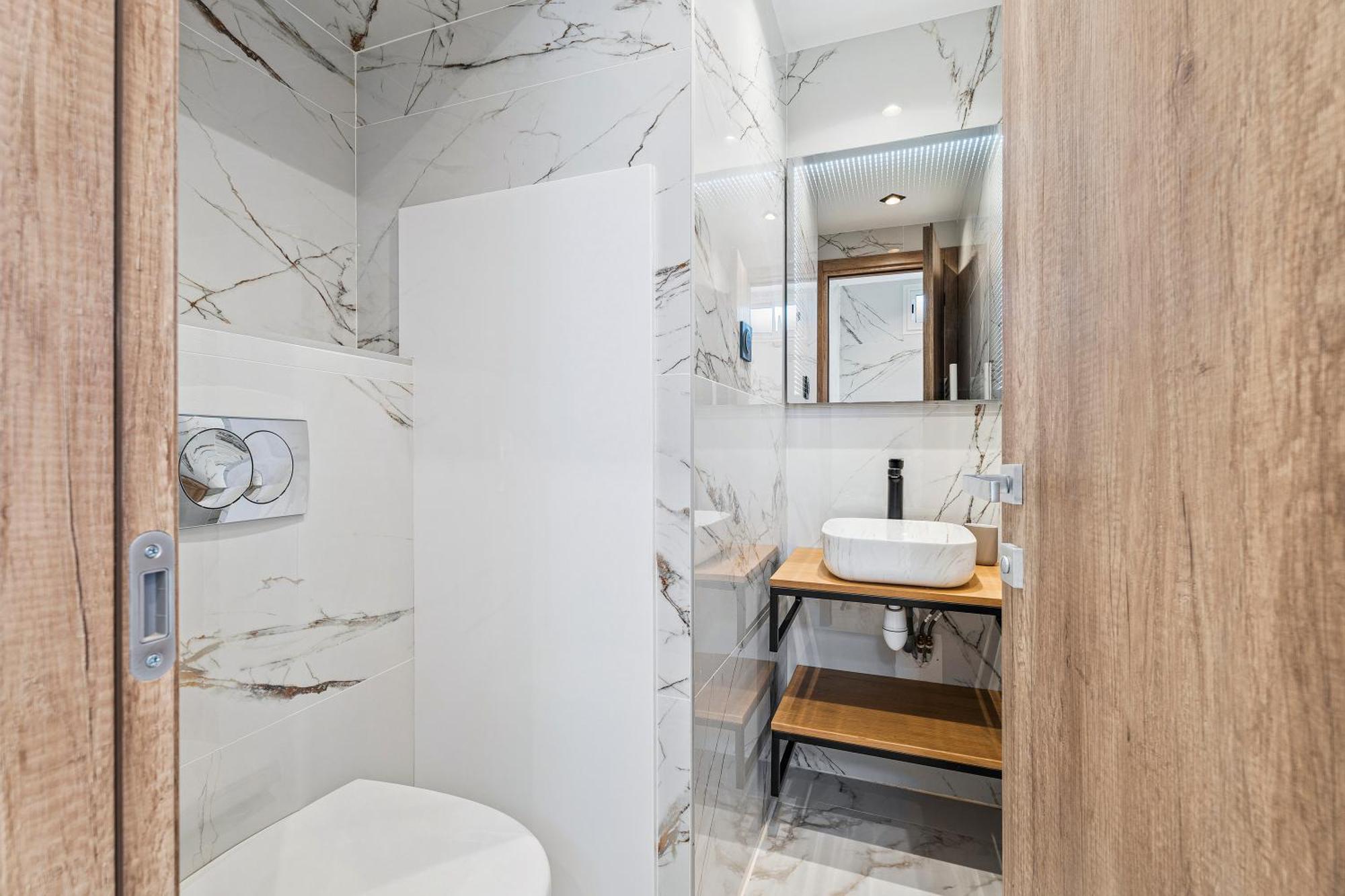Renting - 8france - Luxury & Comfort Jacuzzi Massena * Nizza