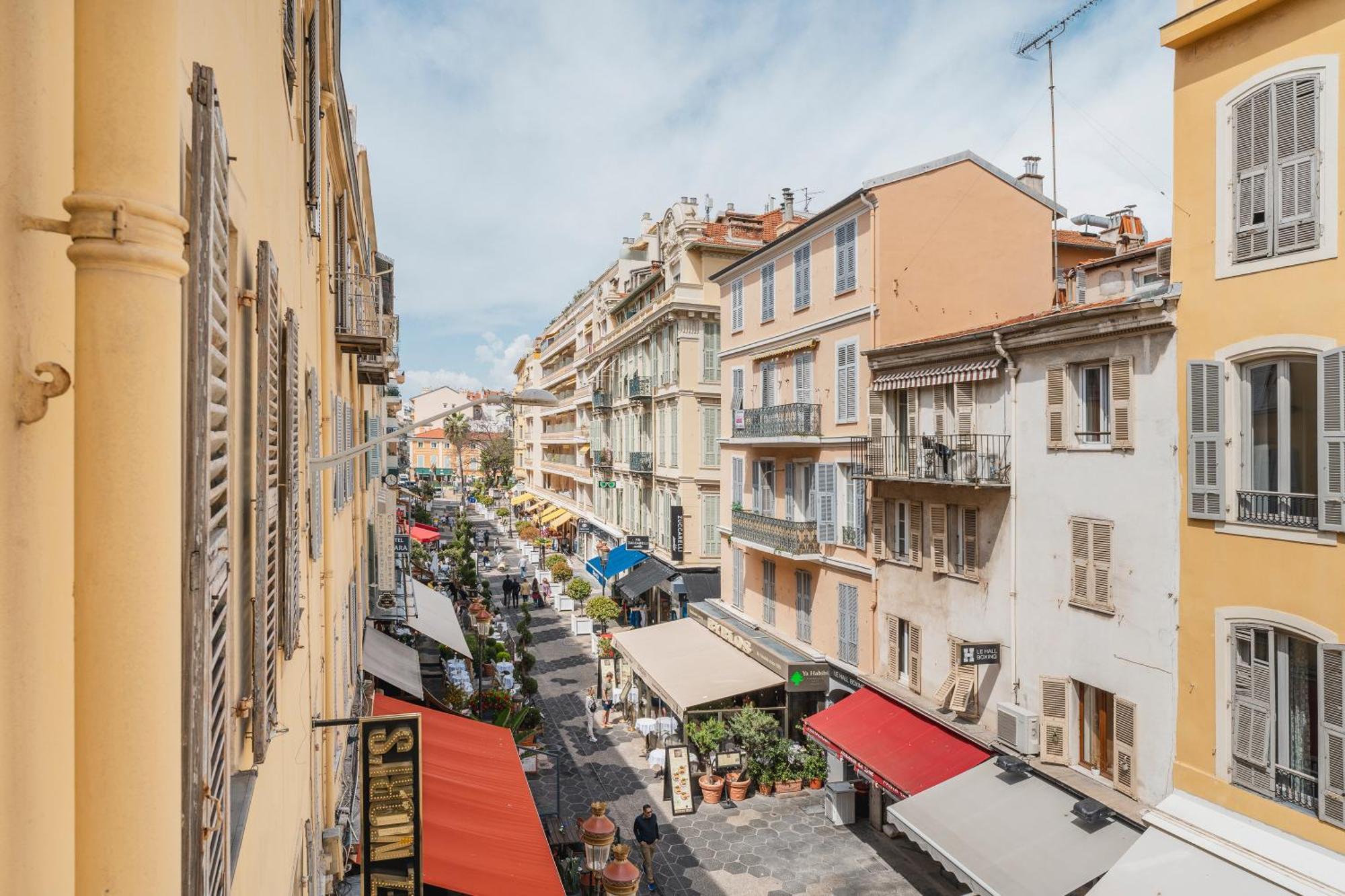 Apartment Renting - 8france - Luxury & Comfort Jacuzzi Massena Nizza
